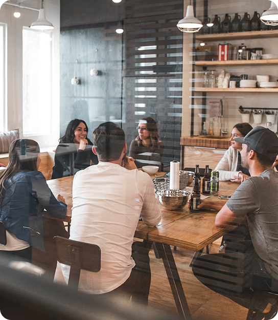 Equipo de trabajo en reunión